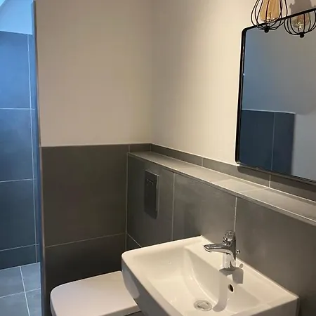 Bett Im Bahnhof Waldblick Kein Junggesellenabschied Oae